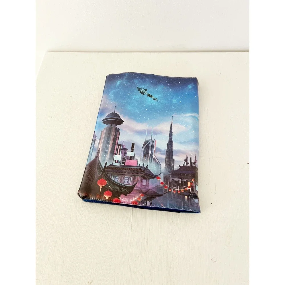 Fairyloot‎ Lunar Chronicles Fabric Dust Jacket Sci-Fi Cityscape Space Accessory